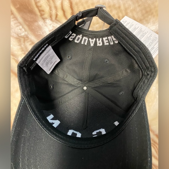 Dsquared2 - Picture 3 of 5